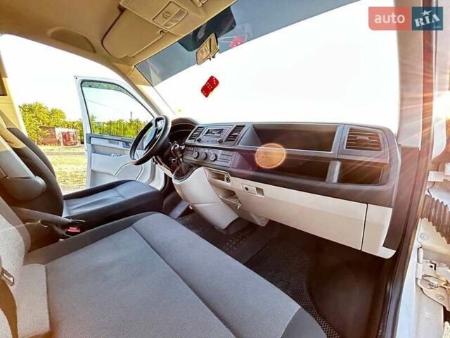 Белый Фольксваген Transporter, объемом двигателя 2 л и пробегом 170 тыс. км за 22000 $, фото 8 на Automoto.ua