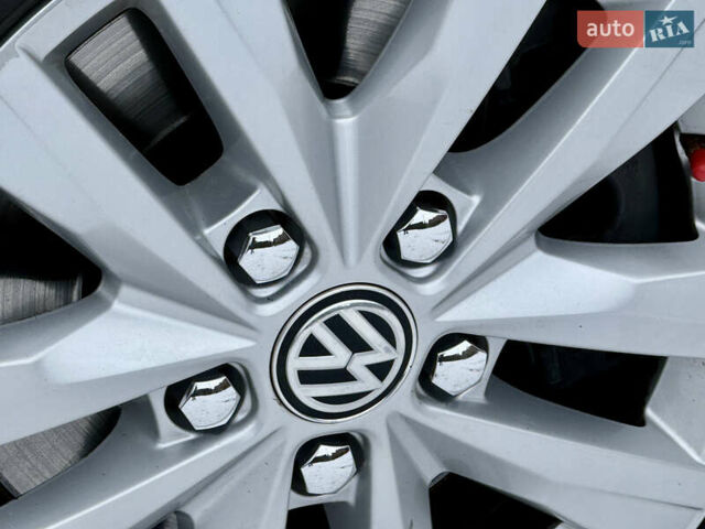 Білий Фольксваген Transporter, об'ємом двигуна 1.97 л та пробігом 237 тис. км за 22900 $, фото 8 на Automoto.ua