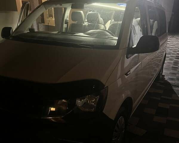 Белый Фольксваген Transporter, объемом двигателя 2 л и пробегом 200 тыс. км за 18600 $, фото 5 на Automoto.ua