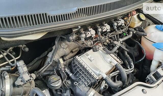 Белый Фольксваген Transporter, объемом двигателя 2 л и пробегом 270 тыс. км за 23100 $, фото 72 на Automoto.ua