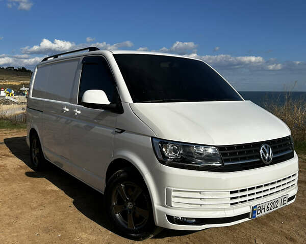 Белый Фольксваген Transporter, объемом двигателя 1.97 л и пробегом 311 тыс. км за 16000 $, фото 7 на Automoto.ua