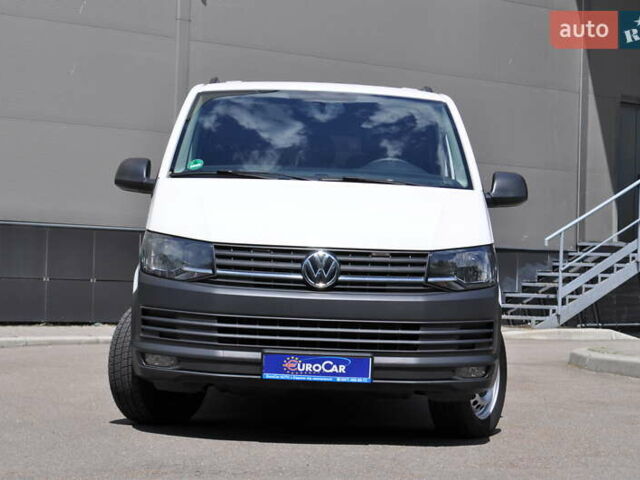 Белый Фольксваген Transporter, объемом двигателя 2 л и пробегом 210 тыс. км за 24800 $, фото 3 на Automoto.ua