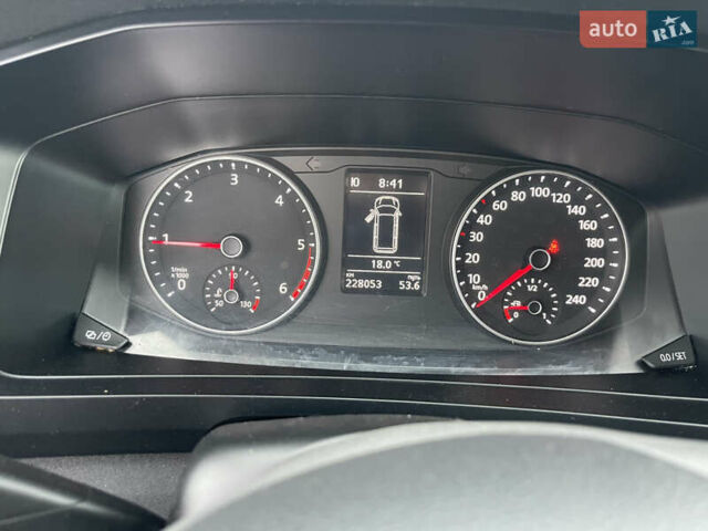 Білий Фольксваген Transporter, об'ємом двигуна 2 л та пробігом 228 тис. км за 19000 $, фото 20 на Automoto.ua