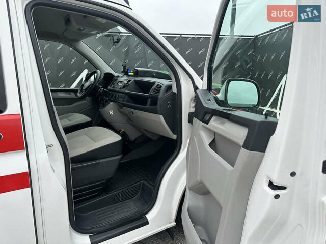 Білий Фольксваген Transporter, об'ємом двигуна 2 л та пробігом 226 тис. км за 29999 $, фото 17 на Automoto.ua