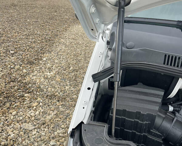 Білий Фольксваген Transporter, об'ємом двигуна 2 л та пробігом 228 тис. км за 19000 $, фото 41 на Automoto.ua