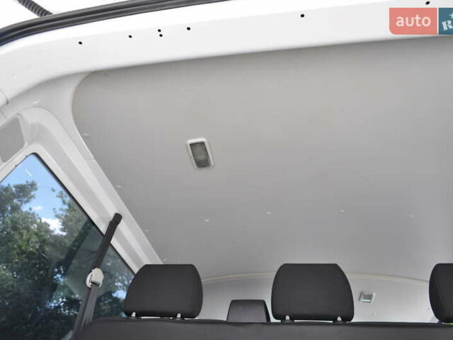 Белый Фольксваген Transporter, объемом двигателя 2 л и пробегом 210 тыс. км за 24800 $, фото 50 на Automoto.ua