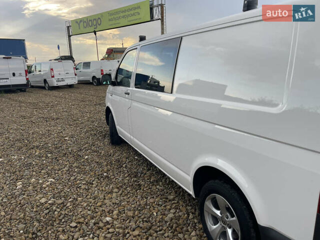 Білий Фольксваген Transporter, об'ємом двигуна 2 л та пробігом 228 тис. км за 19000 $, фото 11 на Automoto.ua