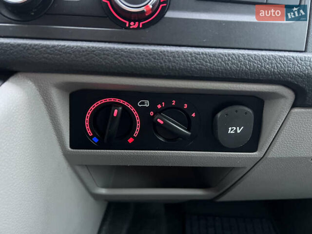 Белый Фольксваген Transporter, объемом двигателя 1.97 л и пробегом 430 тыс. км за 18800 $, фото 37 на Automoto.ua