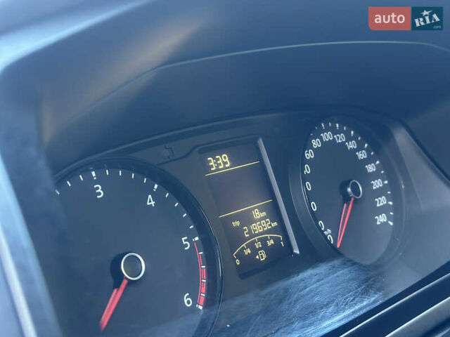 Білий Фольксваген Transporter, об'ємом двигуна 2 л та пробігом 219 тис. км за 18200 $, фото 36 на Automoto.ua