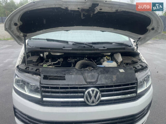 Белый Фольксваген Transporter, объемом двигателя 2 л и пробегом 241 тыс. км за 17500 $, фото 4 на Automoto.ua