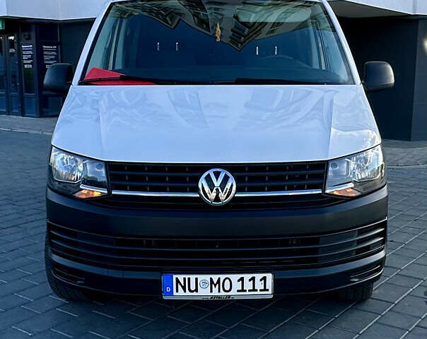 Білий Фольксваген Transporter, об'ємом двигуна 2 л та пробігом 225 тис. км за 20888 $, фото 22 на Automoto.ua