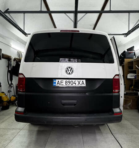 Белый Фольксваген Transporter, объемом двигателя 1.97 л и пробегом 309 тыс. км за 21800 $, фото 2 на Automoto.ua