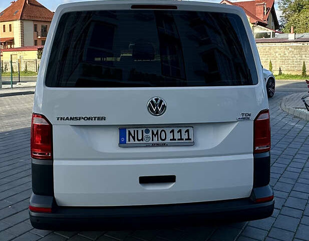 Білий Фольксваген Transporter, об'ємом двигуна 2 л та пробігом 225 тис. км за 20888 $, фото 11 на Automoto.ua