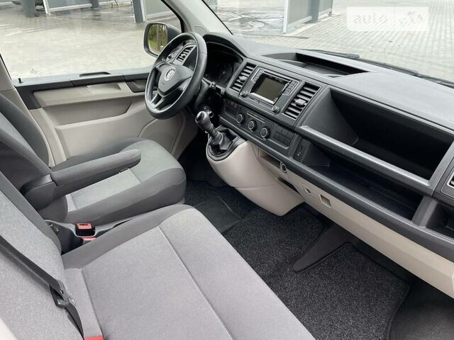 Білий Фольксваген Transporter, об'ємом двигуна 2 л та пробігом 210 тис. км за 16800 $, фото 18 на Automoto.ua