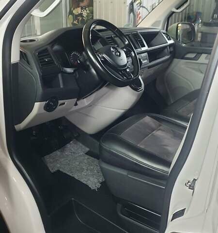 Белый Фольксваген Transporter, объемом двигателя 2 л и пробегом 240 тыс. км за 23000 $, фото 7 на Automoto.ua