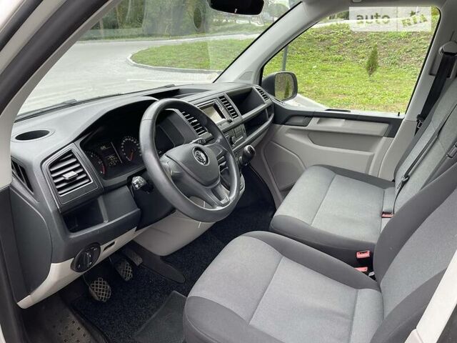 Білий Фольксваген Transporter, об'ємом двигуна 2 л та пробігом 210 тис. км за 16800 $, фото 16 на Automoto.ua