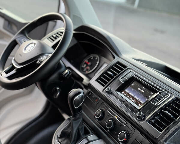 Білий Фольксваген Transporter, об'ємом двигуна 2 л та пробігом 253 тис. км за 18900 $, фото 39 на Automoto.ua