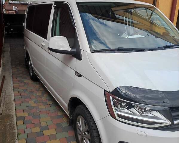 Белый Фольксваген Transporter, объемом двигателя 2 л и пробегом 175 тыс. км за 25500 $, фото 2 на Automoto.ua