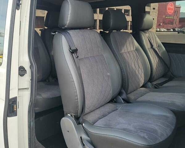 Белый Фольксваген Transporter, объемом двигателя 1.97 л и пробегом 62 тыс. км за 25000 $, фото 15 на Automoto.ua