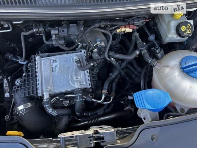 Белый Фольксваген Transporter, объемом двигателя 2 л и пробегом 198 тыс. км за 17500 $, фото 15 на Automoto.ua