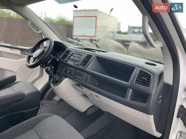 Білий Фольксваген Transporter, об'ємом двигуна 2 л та пробігом 228 тис. км за 19000 $, фото 27 на Automoto.ua