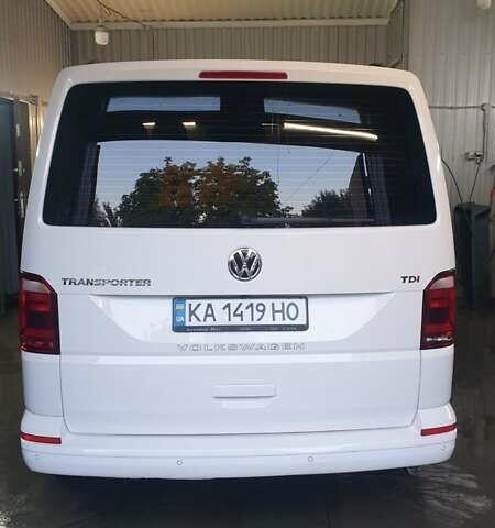 Белый Фольксваген Transporter, объемом двигателя 2 л и пробегом 240 тыс. км за 23000 $, фото 3 на Automoto.ua