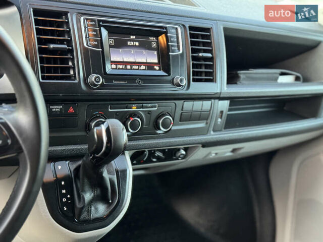 Білий Фольксваген Transporter, об'ємом двигуна 2 л та пробігом 253 тис. км за 18900 $, фото 30 на Automoto.ua