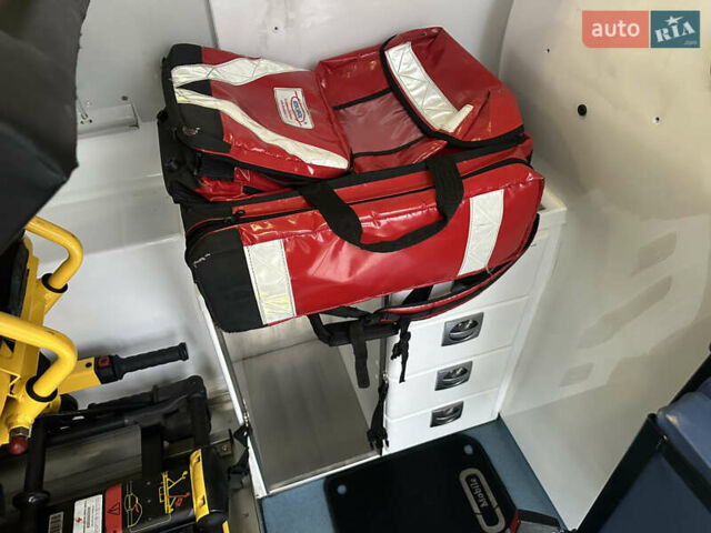 Білий Фольксваген Transporter, об'ємом двигуна 2 л та пробігом 226 тис. км за 29999 $, фото 10 на Automoto.ua