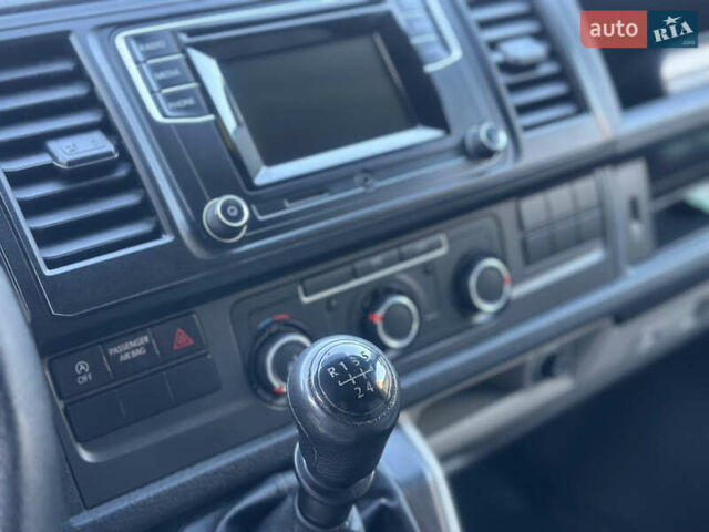 Белый Фольксваген Transporter, объемом двигателя 2 л и пробегом 219 тыс. км за 16700 $, фото 12 на Automoto.ua