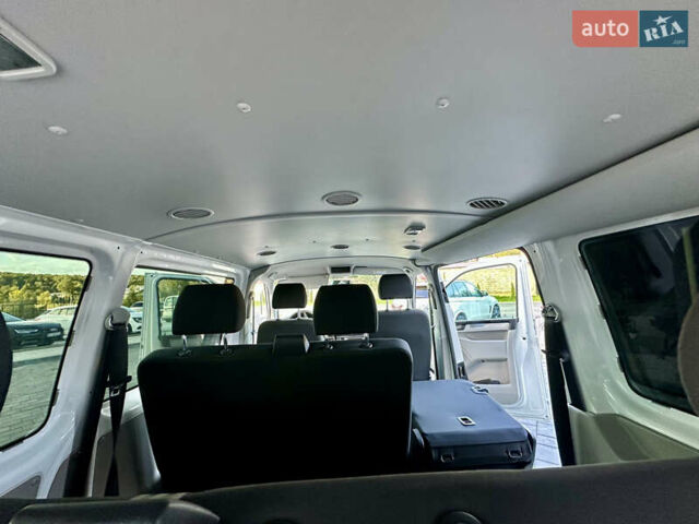 Білий Фольксваген Transporter, об'ємом двигуна 2 л та пробігом 225 тис. км за 20888 $, фото 36 на Automoto.ua