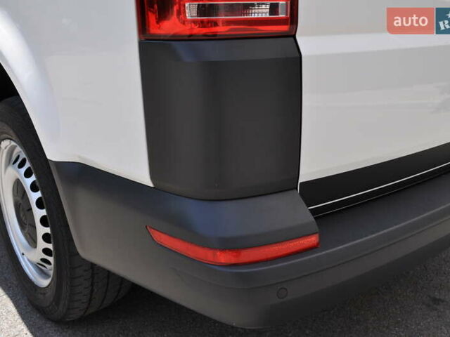 Белый Фольксваген Transporter, объемом двигателя 2 л и пробегом 210 тыс. км за 24800 $, фото 24 на Automoto.ua