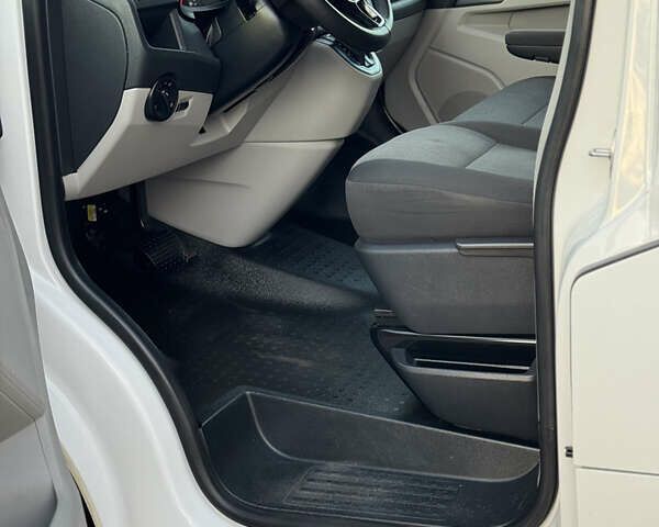 Білий Фольксваген Transporter, об'ємом двигуна 2 л та пробігом 253 тис. км за 18900 $, фото 28 на Automoto.ua