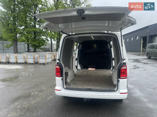Белый Фольксваген Transporter, объемом двигателя 2 л и пробегом 241 тыс. км за 17500 $, фото 9 на Automoto.ua