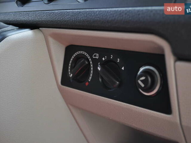 Белый Фольксваген Transporter, объемом двигателя 2 л и пробегом 210 тыс. км за 24800 $, фото 66 на Automoto.ua