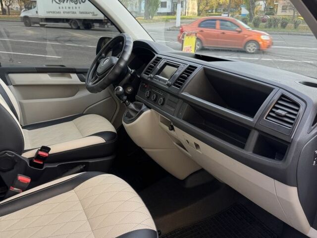 Белый Фольксваген Transporter, объемом двигателя 2 л и пробегом 300 тыс. км за 21500 $, фото 7 на Automoto.ua