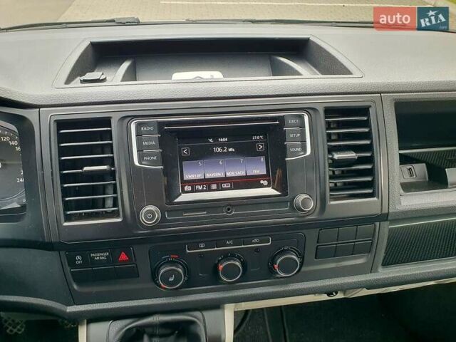 Білий Фольксваген Transporter, об'ємом двигуна 2 л та пробігом 254 тис. км за 18750 $, фото 19 на Automoto.ua