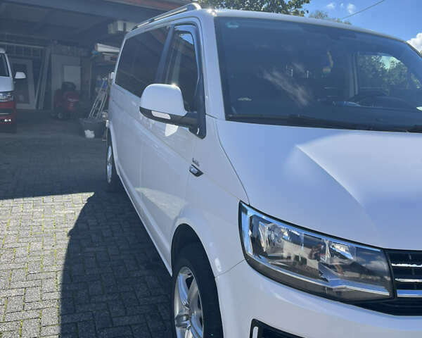 Білий Фольксваген Transporter, об'ємом двигуна 1.97 л та пробігом 266 тис. км за 23500 $, фото 1 на Automoto.ua
