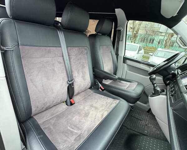 Белый Фольксваген Transporter, объемом двигателя 1.97 л и пробегом 241 тыс. км за 20800 $, фото 13 на Automoto.ua