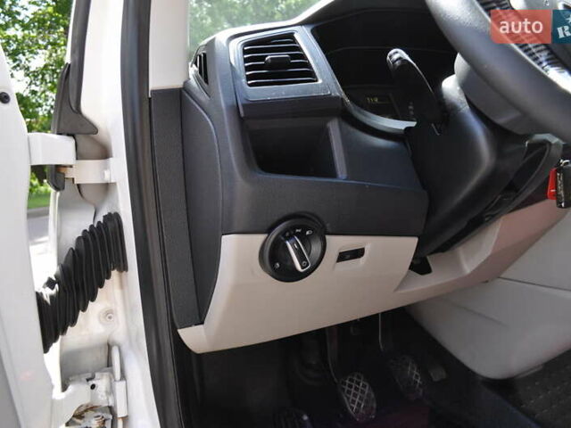 Белый Фольксваген Transporter, объемом двигателя 2 л и пробегом 210 тыс. км за 24800 $, фото 79 на Automoto.ua