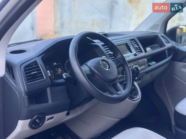 Білий Фольксваген Transporter, об'ємом двигуна 2 л та пробігом 219 тис. км за 18200 $, фото 19 на Automoto.ua