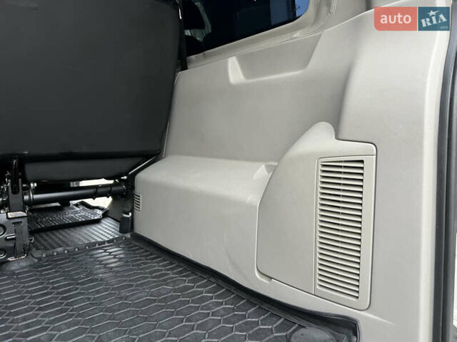 Белый Фольксваген Transporter, объемом двигателя 1.97 л и пробегом 430 тыс. км за 18800 $, фото 17 на Automoto.ua