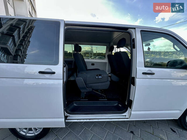 Білий Фольксваген Transporter, об'ємом двигуна 2 л та пробігом 225 тис. км за 20888 $, фото 34 на Automoto.ua