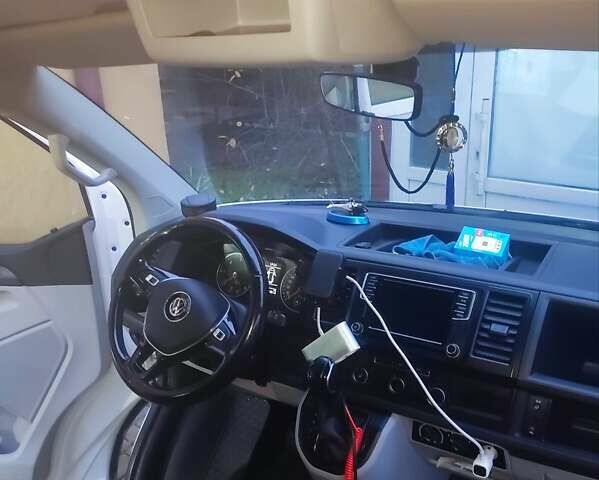 Белый Фольксваген Transporter, объемом двигателя 2 л и пробегом 175 тыс. км за 25500 $, фото 12 на Automoto.ua
