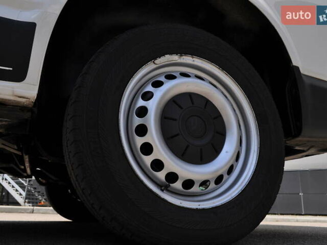 Белый Фольксваген Transporter, объемом двигателя 2 л и пробегом 210 тыс. км за 24800 $, фото 20 на Automoto.ua