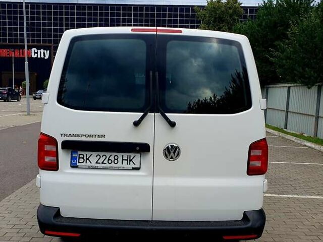 Білий Фольксваген Transporter, об'ємом двигуна 2 л та пробігом 254 тис. км за 18750 $, фото 1 на Automoto.ua