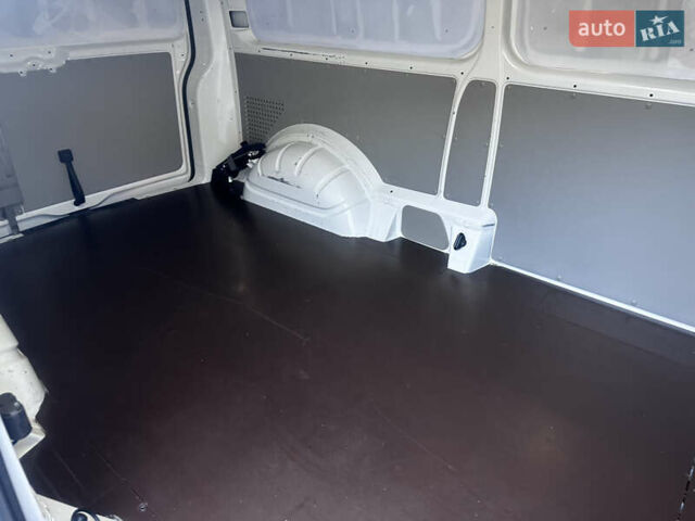 Белый Фольксваген Transporter, объемом двигателя 2 л и пробегом 219 тыс. км за 16700 $, фото 27 на Automoto.ua
