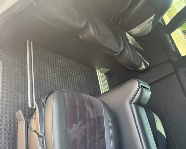 Білий Фольксваген Transporter, об'ємом двигуна 1.97 л та пробігом 266 тис. км за 22000 $, фото 3 на Automoto.ua