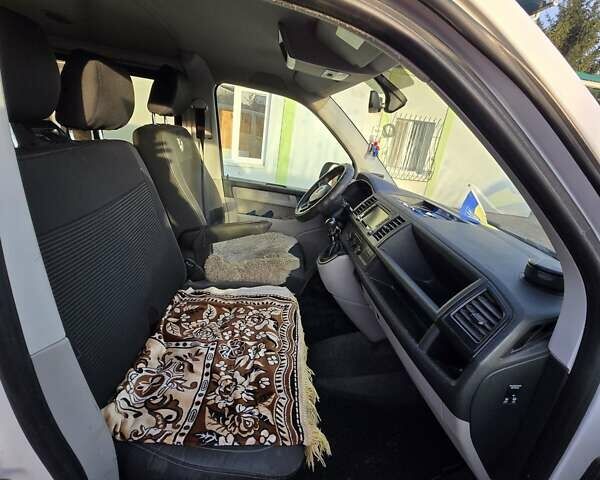 Белый Фольксваген Transporter, объемом двигателя 1.97 л и пробегом 420 тыс. км за 18500 $, фото 3 на Automoto.ua