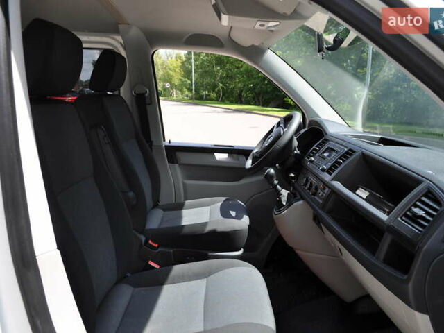 Белый Фольксваген Transporter, объемом двигателя 2 л и пробегом 210 тыс. км за 24800 $, фото 63 на Automoto.ua