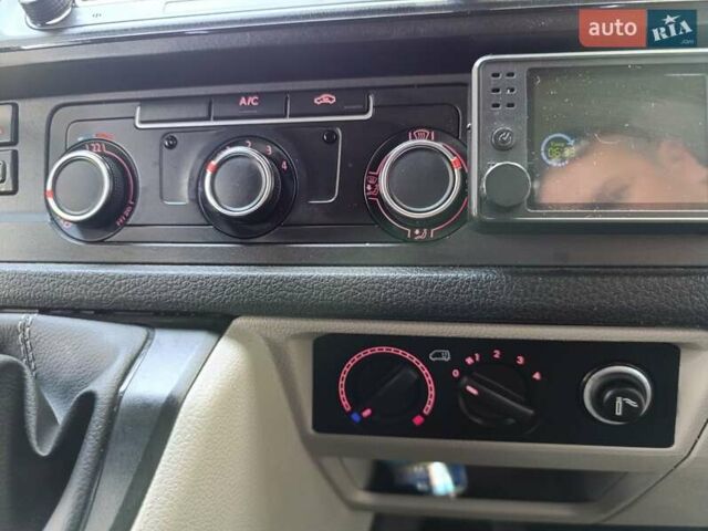 Белый Фольксваген Transporter, объемом двигателя 1.97 л и пробегом 321 тыс. км за 20000 $, фото 16 на Automoto.ua